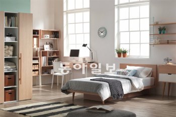 리바트의 온라인 전용가구 브랜드 이즈마인이 선보인 토스트 네츄럴. 옥션 제공