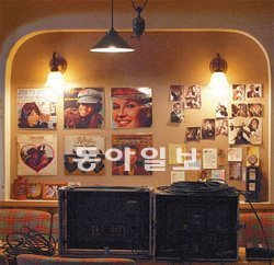TV드라마 사랑비의 촬영장소인 음악다방 ‘쎄라비’의 내부. 20일 음악다방으로 문을 열었다. 대구시 제공