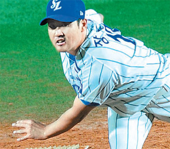 삼성 장원삼이 22일 목동 넥센전에서 힘차게 공을 뿌리고 있다. 뉴시스