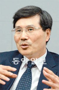 김재훈 대표변호사. 이종승기자 urisesang@donga.com