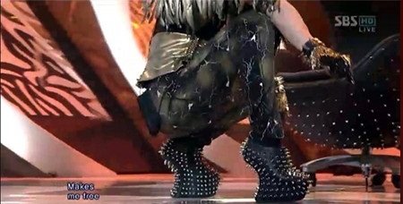 굽 없는 킬힐 먼저 선보인 (사진= 방송 캡처)