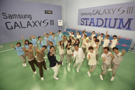 2PM·포미닛·씨스타·미쓰에이 등 인기 아이돌 가수 48명이 함께 올림픽 선수단을 응원한다. 사진제공｜삼성전자