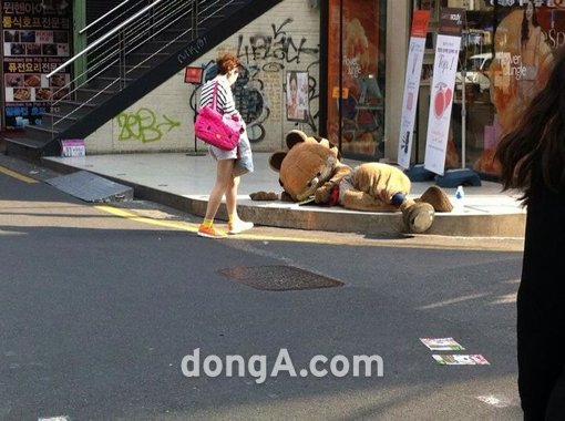 ‘폭염 최악의 아르바이트’