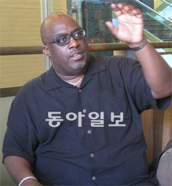 미국 줄리아드음악원 재즈학과장인 칼 앨런 씨. 임희윤 기자 imi@donga.com