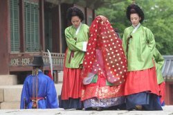 창경궁 통명전에서 열린 정순왕후 간택 모습을 복원.재현하는 '조선시대 왕비 간택 재현행사'