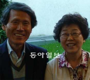 한상진 서울대 명예교수(왼쪽)와 심영희 한양대 사회학과 교수. 한상진 교수 제공