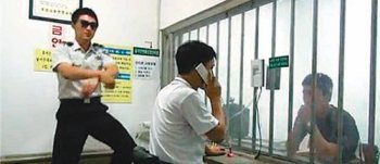 연제경찰서 방범순찰대 소속 경찰관과 의경들이 가수 싸이의 ‘강남스타일’ 뮤직비디오를 패러디한 ‘오빤 경찰스타일’ 동영상. 유튜브 동영상 캡처