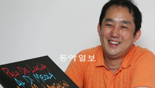 이 사람은 ‘LP 환자’였다. 지금은 ‘갱생’했다. 서보익 대표의 깊은 병은 LP를 통해서만 치유될 수 있었다. 그는 “음반 표지만 봐도 음악이 들린다”고 했다. 김경제 기자 kjk5873@donga.com