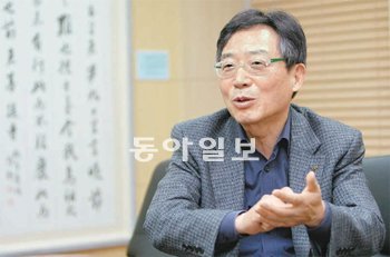 김영호 대한지적공사 사장은 “디지털지도에 사진과 영상까지 더한 공간정보 사업을 활성화하면 구글 맵스보다 더 우수한 3차원(3D) 지도를 제공할 수 있다”고 말했다. 대한지적공사 제공