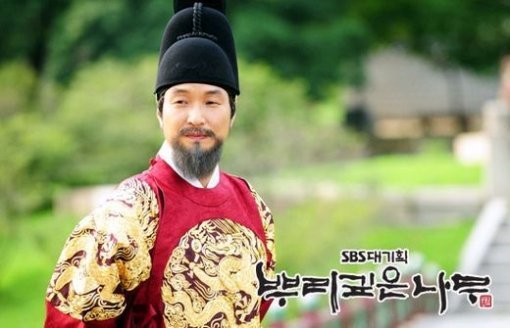 세종대왕의 한글 창제 과정을 그린 SBS 드라마 ‘뿌리깊은나무’