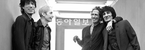 결성 50주년을 맞은 ‘현존 최고의 로큰롤 밴드’ 롤링 스톤스. 왼쪽부터 믹 재거(리드 보컬), 찰리 워츠(드럼), 키스 리처드(기타, 보컬), 로니 우드(기타·베이스). 유니버설뮤직 제공