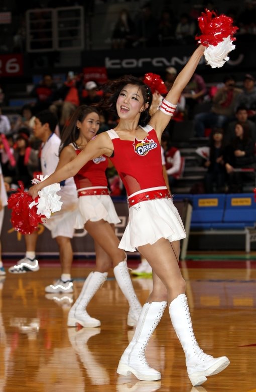 치어리더.