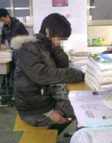 출처= 커뮤니티 게시판