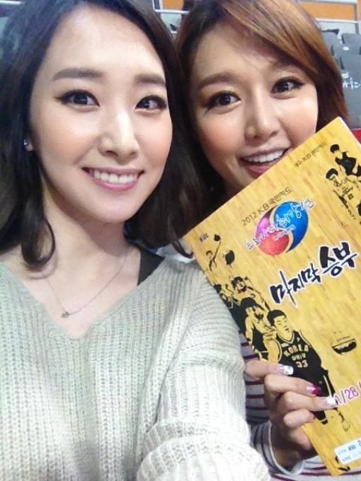 김민아 아나운서(오른쪽)와 김선신 아나운서.