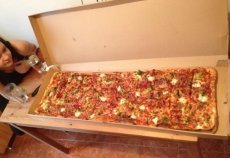 헝가리의 흔한 피자