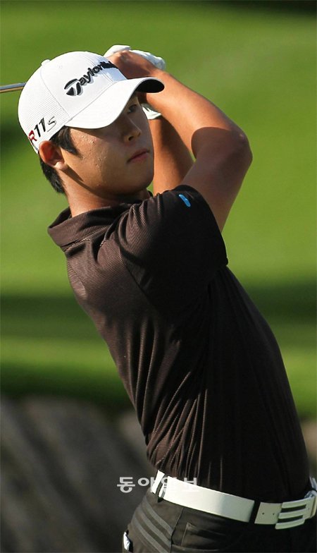 김시우가 4일 미국 캘리포니아 주 라킨타의 PGA 웨스트 골프장 스타디움 코스(파72)에서 열린 Q스쿨 6일째 6라운드 경기에서 아이언 샷을 날리고 있다. 세마스포츠 제공