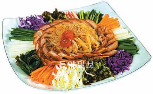 장충동왕족발의 ‘냉채족발’. 장충동왕족발 제공