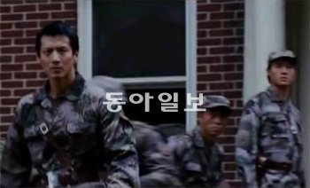 영화 ‘레드 던’에서 미국 워싱턴 주를 점령한 북한군의 모습. 인터넷 캡처