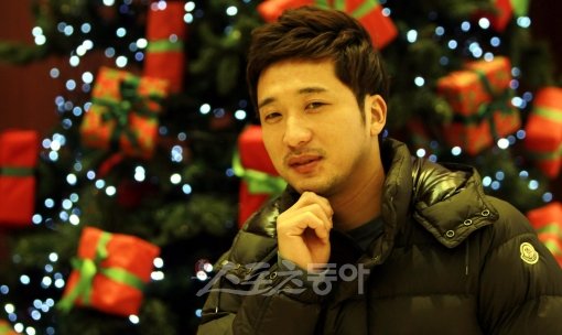 넥센 이택근이 내년 1월 18일 일본 도쿄에서 일본인 아버지와 한국인 어머니 사이에서 태어난 나카야 모에(한국이름 김형경) 씨와 결혼한다. 스포츠동아DB