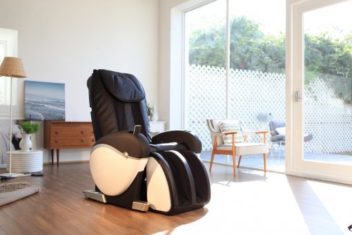 안마의자 '아이로보' [사진 : 바디프랜드 제공]