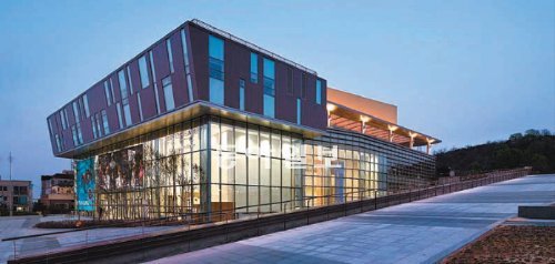 국립극장, 서울 예술의 전당에 견줄 만한 알찬 프로그램으로 전국 최우수 문화예술회관에 선정된 인천 부평아트센터. 부평아트센터 제공