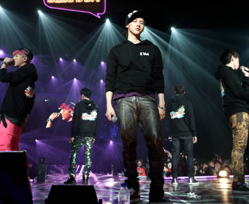 8, 9일 서울 올림픽공원 핸드볼경기장에서 아이돌그룹 B1A4의 콘서트가 열렸다. 티켓 오픈 5분 만에 전석이 매진됐다. CJ E&M 제공