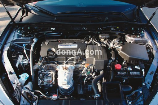 무단변속기와 조합된 2.4EXL 엔진은 최고출력 188마력을 뿜어낸다.