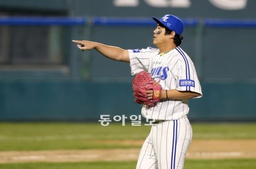 삼성 안지만은 최근 연봉협상 테이블에서 5억원이라는 거액을 요구했다. 스스로도 실현 가능성이 낮다고 보면서도 마운드에서처럼 배짱을 부렸다. 동아DB