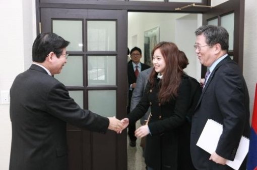 손연재, 연세대학교 방문. 사진=연세대학교