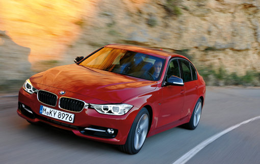 BMW 320D 스포츠가 스포츠동아 리얼 테스트 드라이브 평가단이 뽑은 ‘올해의 차’에 선정됐다. 성능과 디자인은 물론 편의 장비까지 최고 수준으로 평가됐다. 사진제공｜BMW코리아