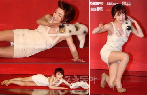 팝아티스트 낸시랭이 31일 오후 서울 마포구 SBS프리즘타워에서 열린 ‘2012 SBS 연기대상’에 참석하다 넘어지고 있다. 동아닷컴 국경원 기자 onecut@donga.com