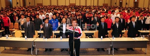 2011년 K리그 승부조작과 관련해 프로축구연맹은 워크숍을 열고 ‘부정행위 근절’을 서약했지만 결국 모든 소문이 사실로 드러났다. 연맹은 이번 유로폴의 발표에 촉각을 곤두세우고 있다. 스포츠동아DB