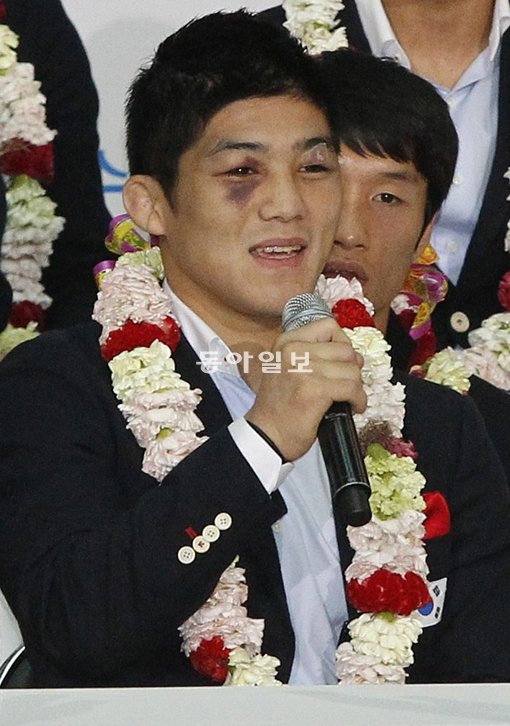 국제올림픽위원회(IOC) 집행위원회가 레슬링 퇴출이라는 의외의 결론을 내놓았다. 레슬링은 한국의 전통적 효자종목이었기에 더욱 놀라운 결정으로 받아들여진다. 지난해 런던올림픽에서도 남자 그레코로만형 66kg급의 김현우가 금메달을 따내 한국레슬링의 성가를 드높인 바 있다. 동아일보DB