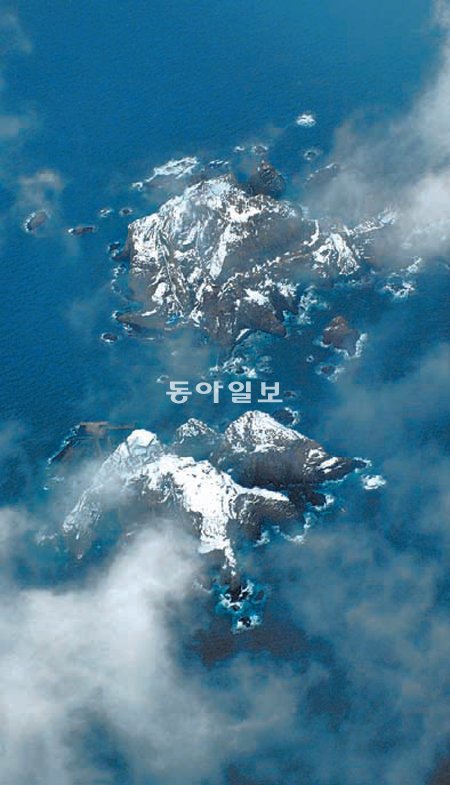 하늘에서 본 독도. 동아일보 DB