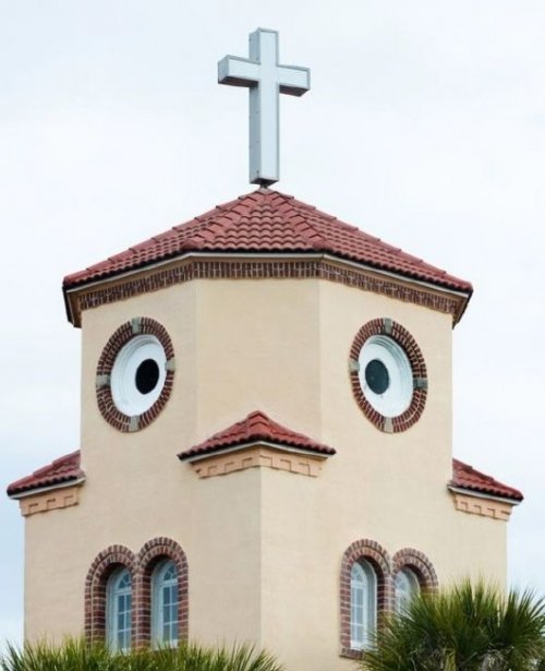 앵그리버드 닮은 교회
