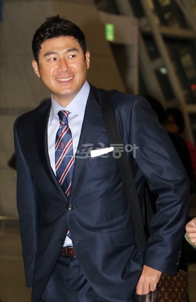 KIA 서재응이 제8대 한국프로야구선수협회장으로 뽑혔다. 서재응은 직접 경험했던 메이저리그의 선수 복지제도를 한국 프로야구에 적용하고 싶다는 포부를 밝혔다. 스포츠동아DB