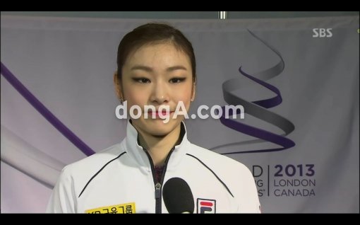 인터뷰에 임한 김연아