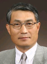 구자윤 한양대 교수·지식경제부 전기위원회 위원장