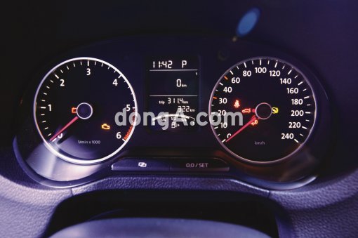 폴로의 계기판 구성.