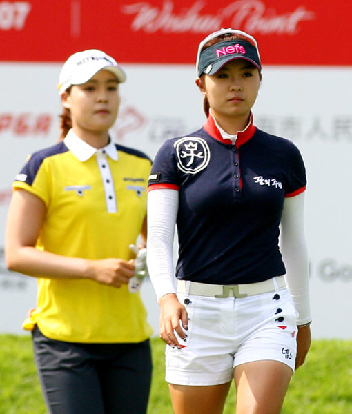 전인지-김지희(오른쪽). 사진제공｜KLPGA