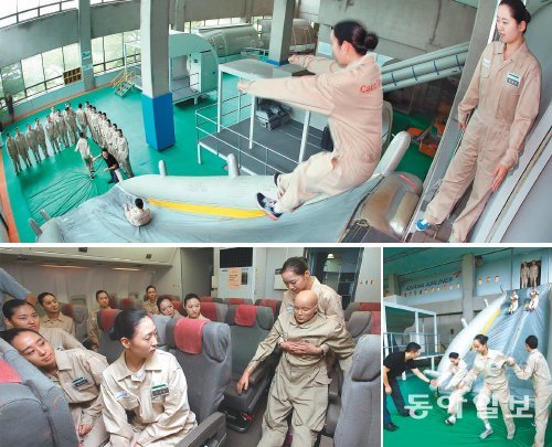 아시아나항공 승무원 막내 기수인
156기 훈련생들이 10일 서울 강서구
오쇠동 본사 교육훈련동에서 비상탈
출 훈련을 받고 있다. 이들은 약 3개
월 동안의 강도 높은 안전·서비스 훈
련과 9개월의 인턴기간을 거쳐야 비
로소 ‘캐빈승무원’이 된다. 사진은 훈
련생들이 탈출 슬라이딩 훈련(위쪽,
오른쪽)과 승객구조 훈련(왼쪽)을 받
는 모습이다.
장승윤 기자 tomato99@donga.com