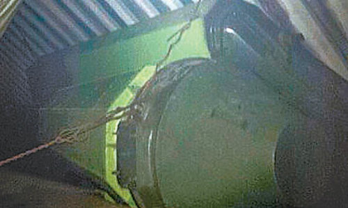 파나마 대통령이 트위터에 올린 압수물 북한 나포 선박에서 나온 미사일 추정 물체. 15일(현지 시간) 리카르도 마르티네이 파나마 대통령은 이 물체를 자신의 트위터에 올렸다. 마르티네이 파나마 대통령 트위터 캡처