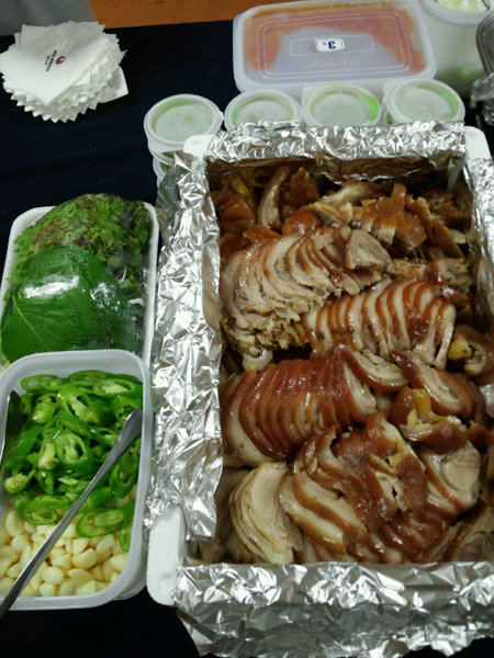 LG 김재민 아버지가 LG 선수들에게 선물한 족발. 사진제공｜LG 트윈스