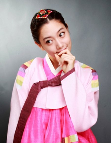 사진= 클라라 트위터