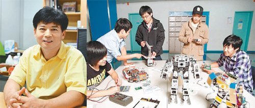 나보균 한국산업기술대 창업지원단장(왼쪽)과 전공실습 수업을 듣는 산기대 학생들. 한국산업기술대 제공