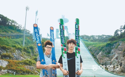 국내 최초의 노르딕복합 대표팀 선수가 된 박제언(왼쪽)과 김봉주. 평창=김동욱 기자 creating@donga.com
