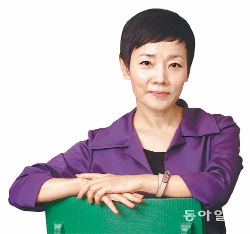 안애순 예술감독은 “국립현대무용단은 창작의 선두 주자로이 시대의 새로운 유산들을 계속 만들어가도록 노력하겠다”고 말했다. 장승윤 기자 tomato99@donga.com