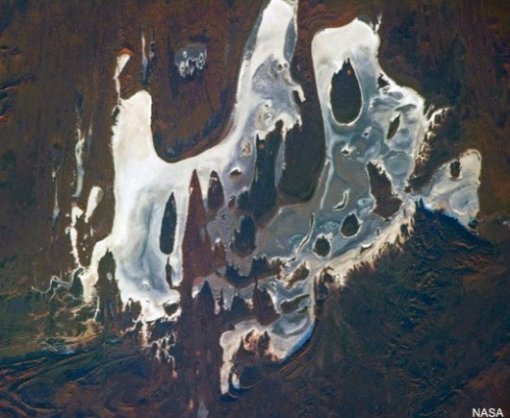 무서운 호수 위성사진, NASA
