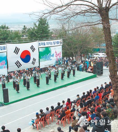 올해 4월 열린 강원 춘천시 신북읍의 육군 102보충대 입영문화제. 강원지방병무청 제공