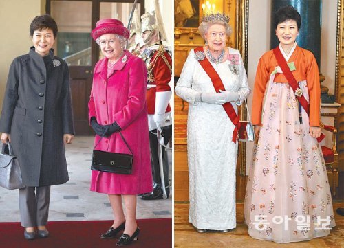 박근혜 대통령은 5일(현지 시간) 영국 런던 버킹엄 궁 인근 호스가즈 광장에서 열린 공식 환영식에서 ‘로열 블
루’를 연상시키는 짙은 감색 재킷(왼쪽)을 입었다. 여왕 주최 국빈만찬에서는 오렌지색 한복 저고리로 ‘한국
가을의 멋’을 전했다. 런던=안철민 기자 acm08@donga.com